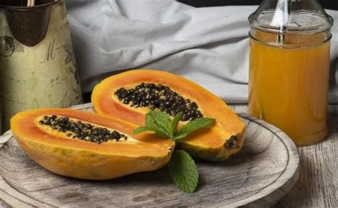 como madurar una papaya verde en casa|Cómo madurar una papaya verde .